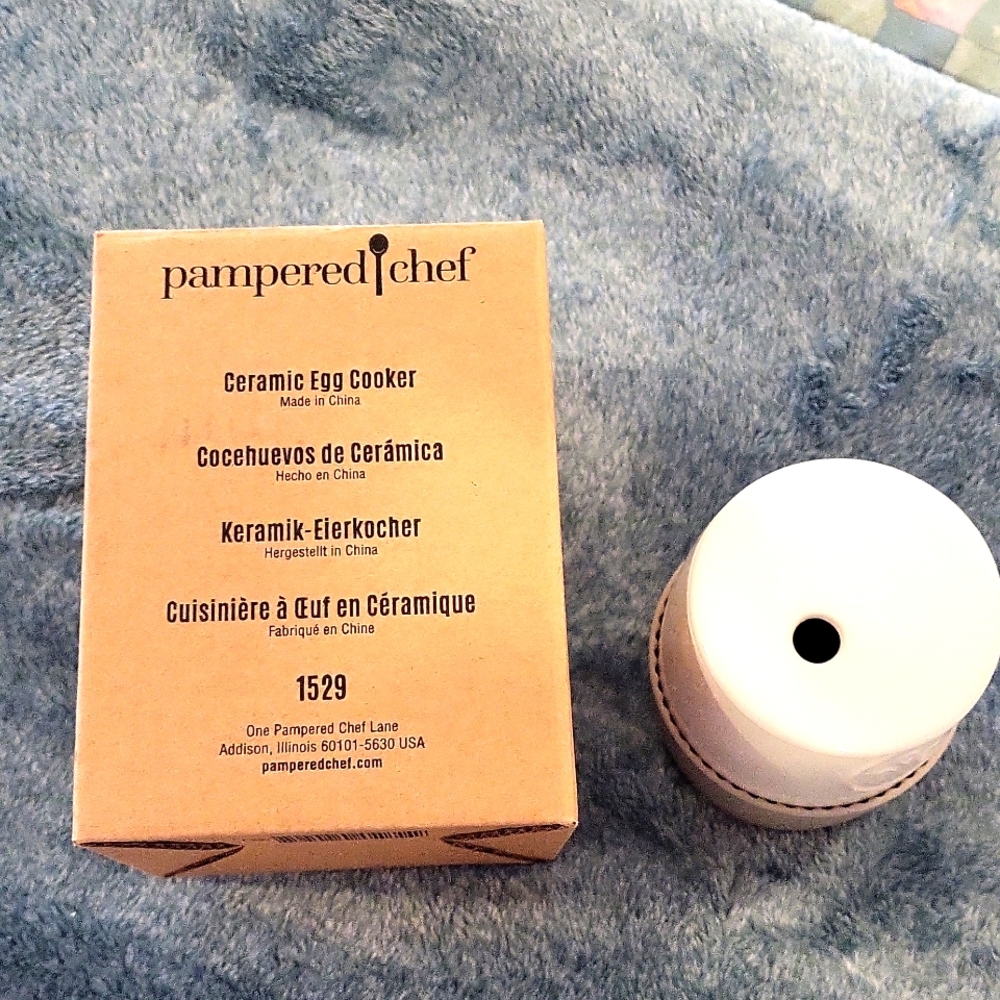 Pampered chef egg cooker